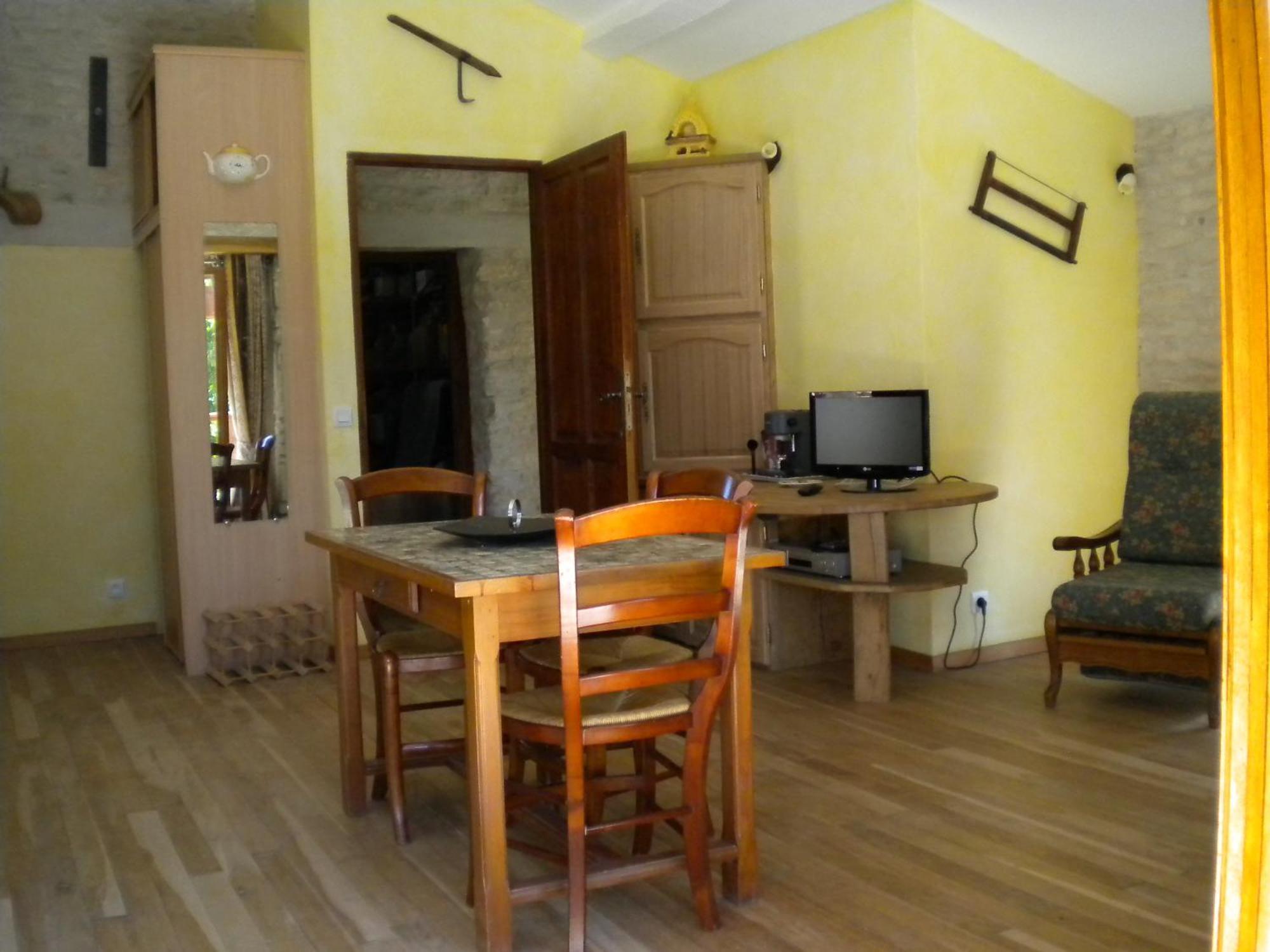 Au Col De Cygne Apartment Blanzac-les-Matha Ngoại thất bức ảnh