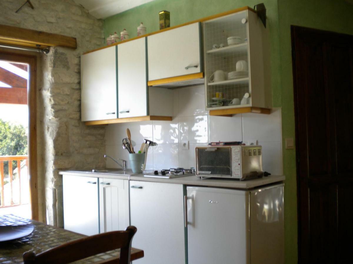 Au Col De Cygne Apartment Blanzac-les-Matha Ngoại thất bức ảnh